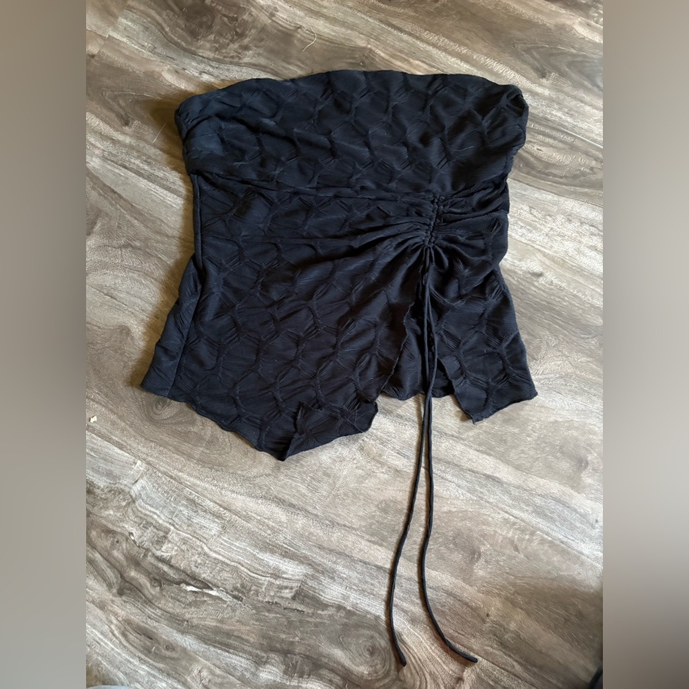 silence + noise Black Strapless Ruched Asymmetrical Camisole